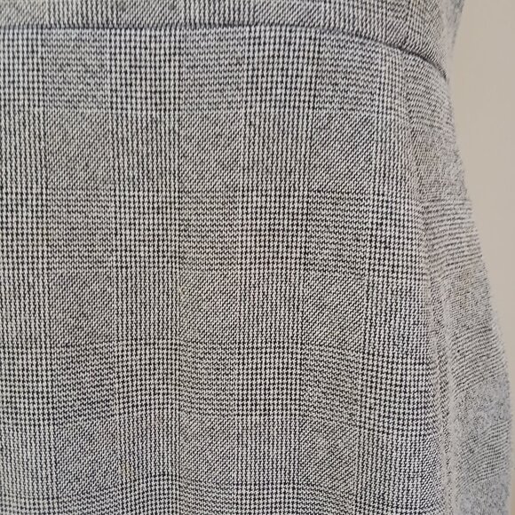 Midi Sheath Dress Women’s Size M Gray Plaid Cap Sleeve Office Work Career - Picture 5 of 6